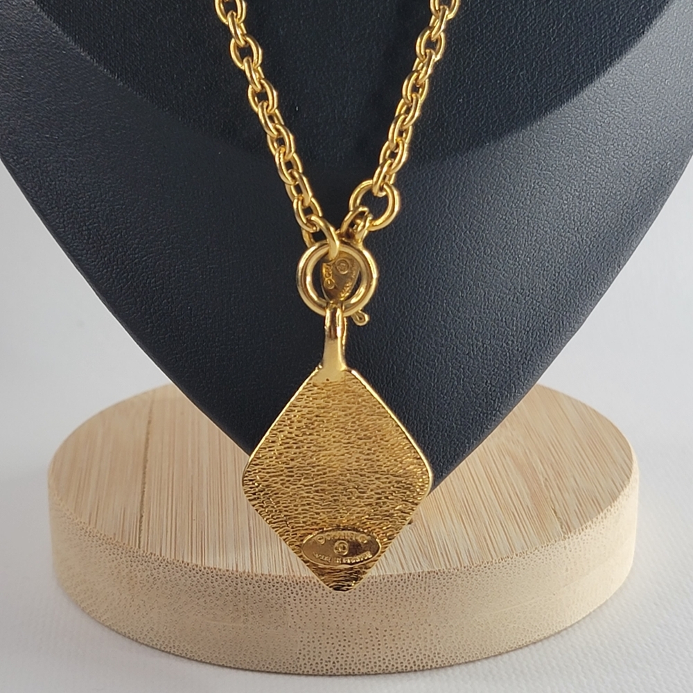 CHANEL CC Logo Diamond Shaped Gold Tone Necklace - Picture 5 of 10
